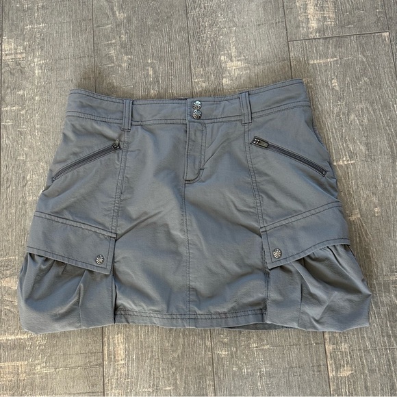 Athleta Pants - Athleta Skort Gray Sz 6 Front Cargo Pockets